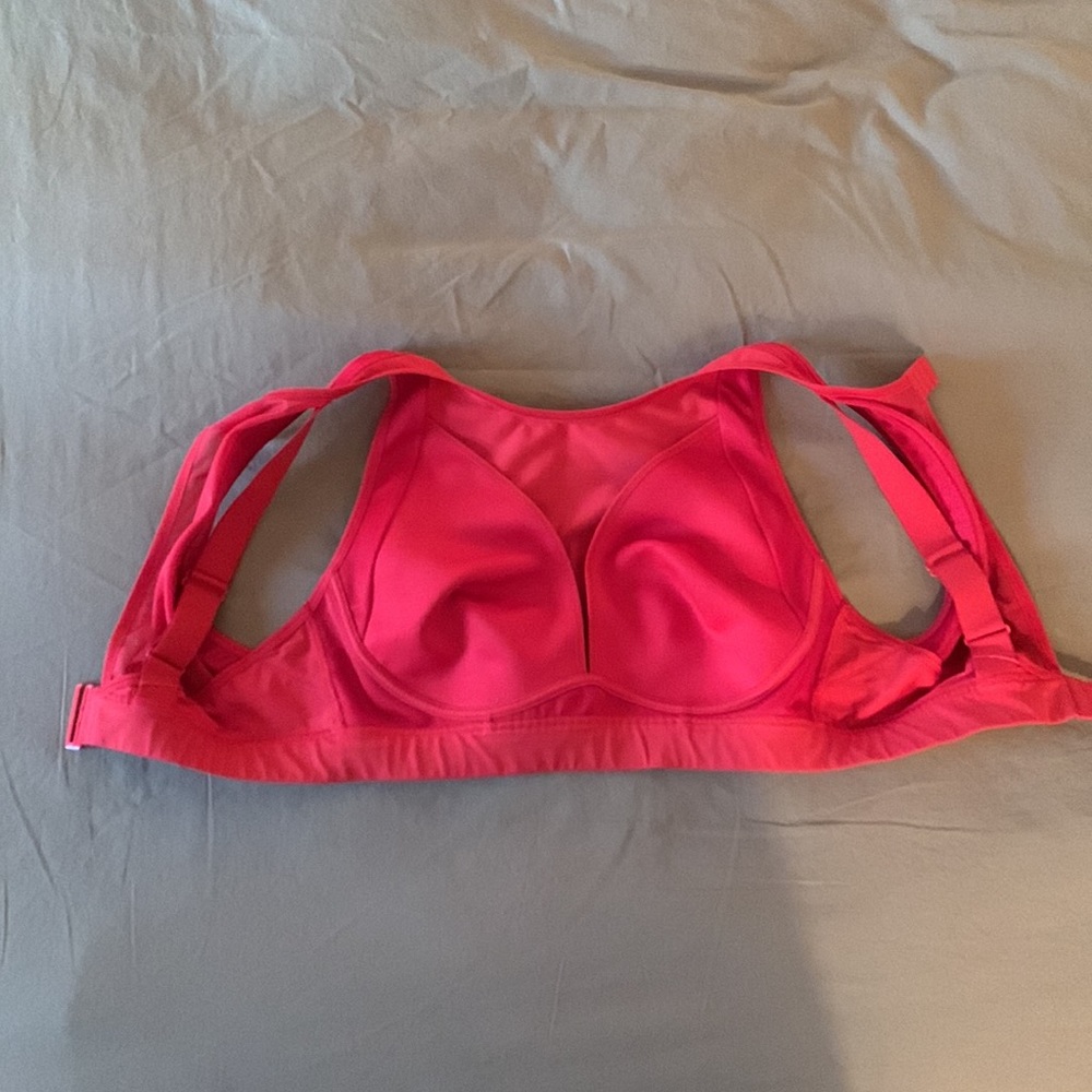 FABLETICS red sports bra - Picture 4 of 11